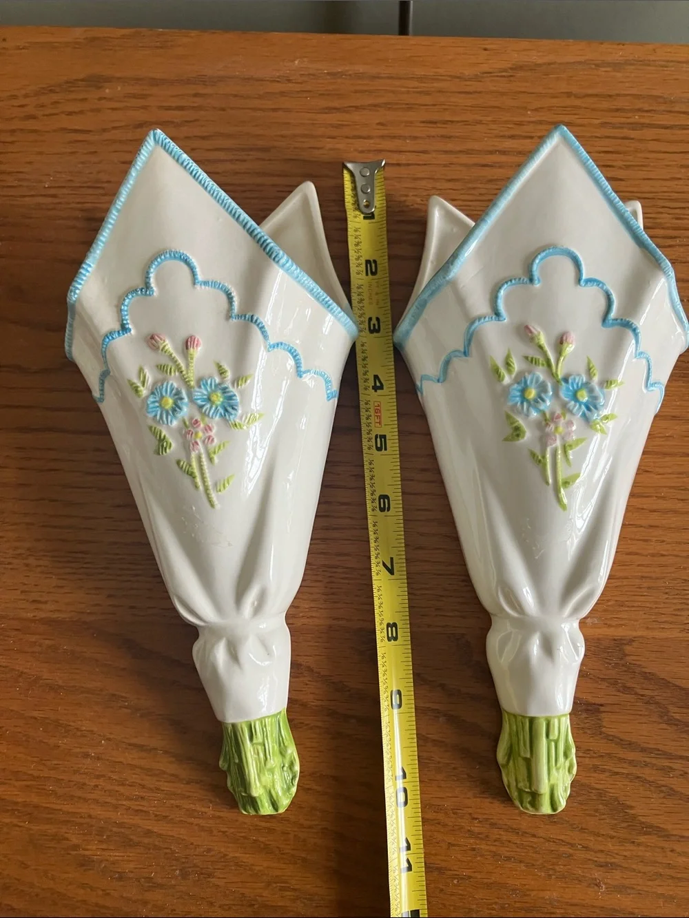 Cottagecore vintage set 2 wall pocket floral vases handkerchief look EUC